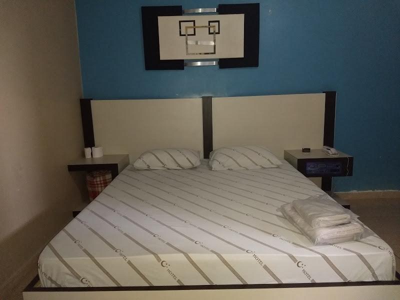 Hotel Flex In Osasco Esterno foto